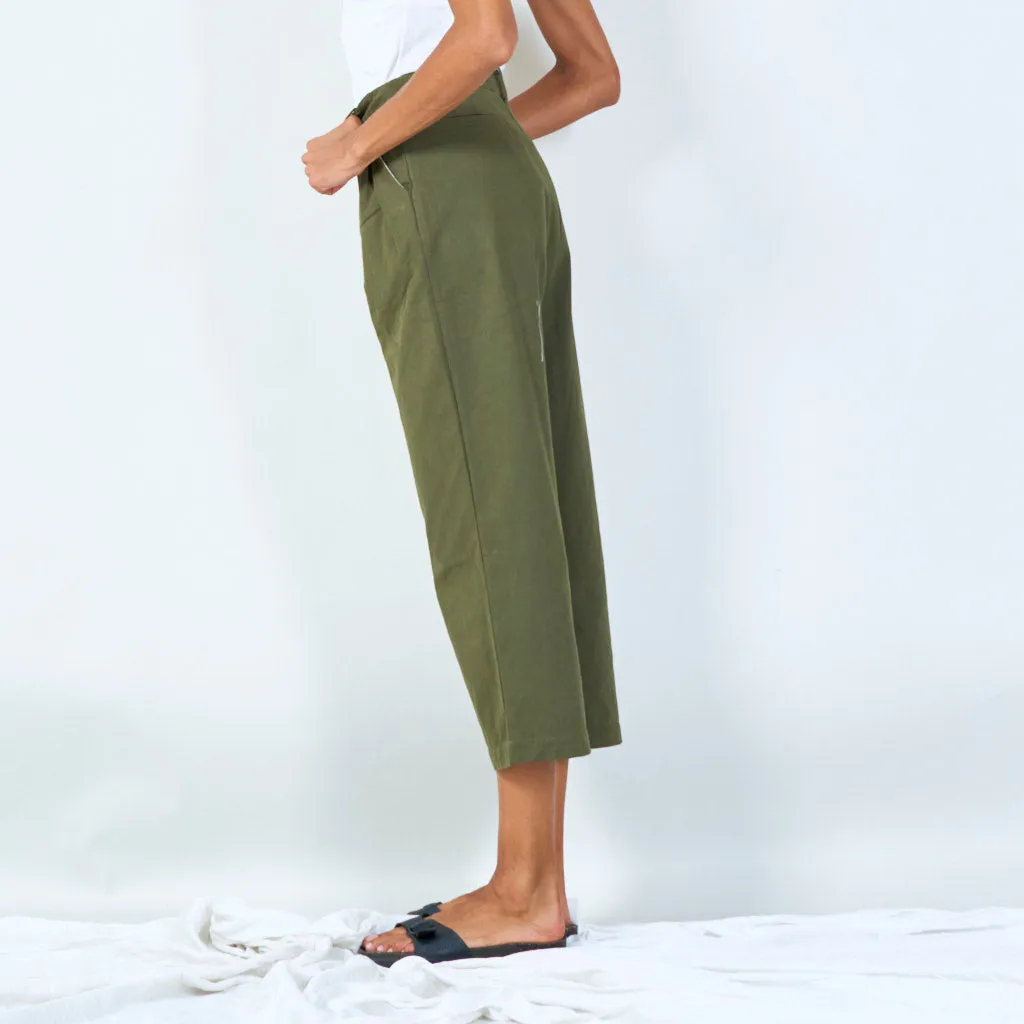 Pleated cropped trousers with belt loops wholesale
