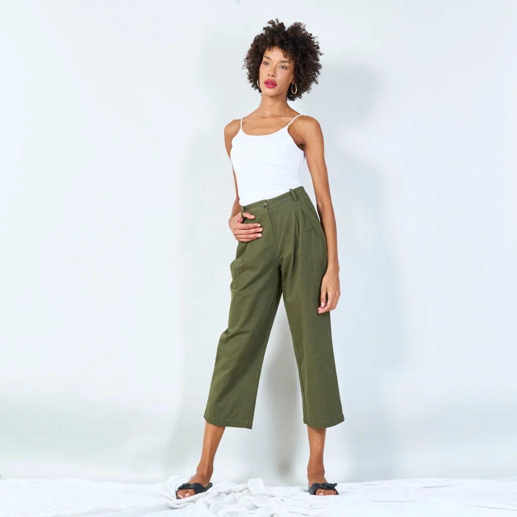 Pleated cropped trousers with belt loops wholesale
