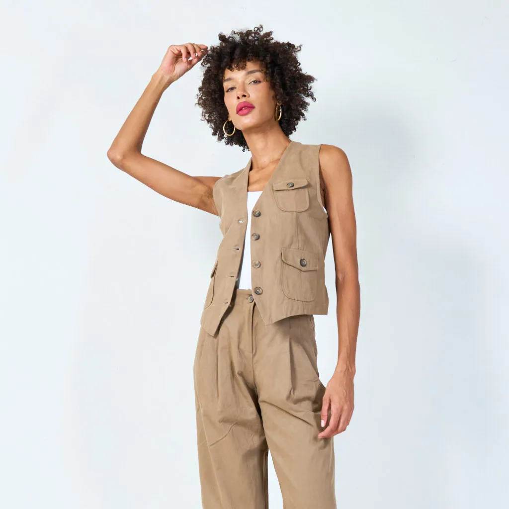 Pleated cropped trousers with belt loops wholesale