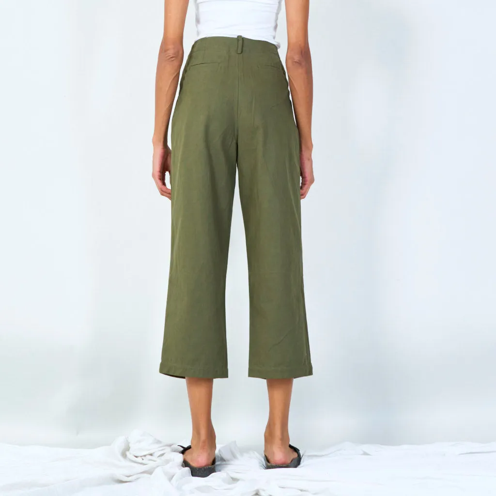 Pleated cropped trousers with belt loops wholesale