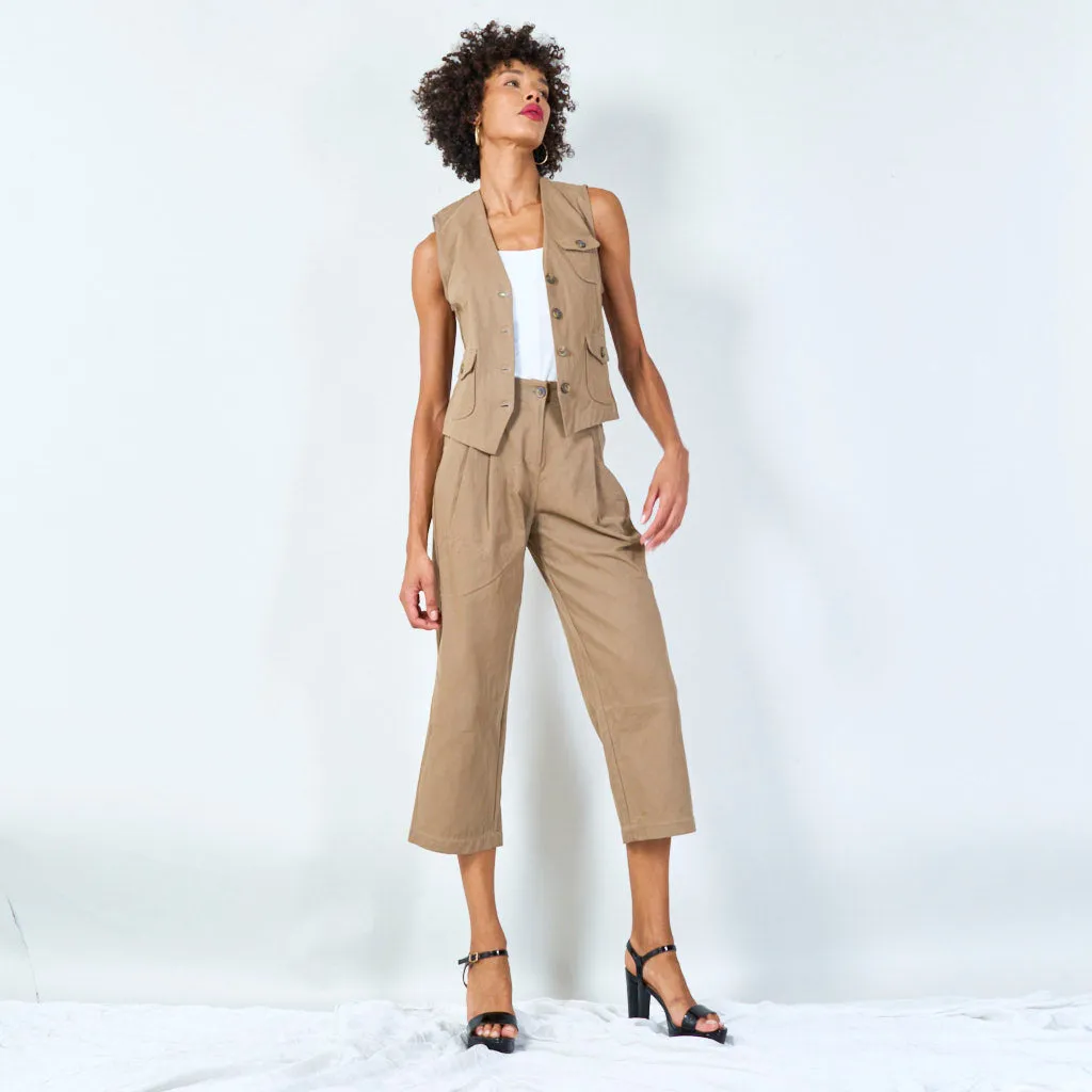 Pleated cropped trousers with belt loops wholesale