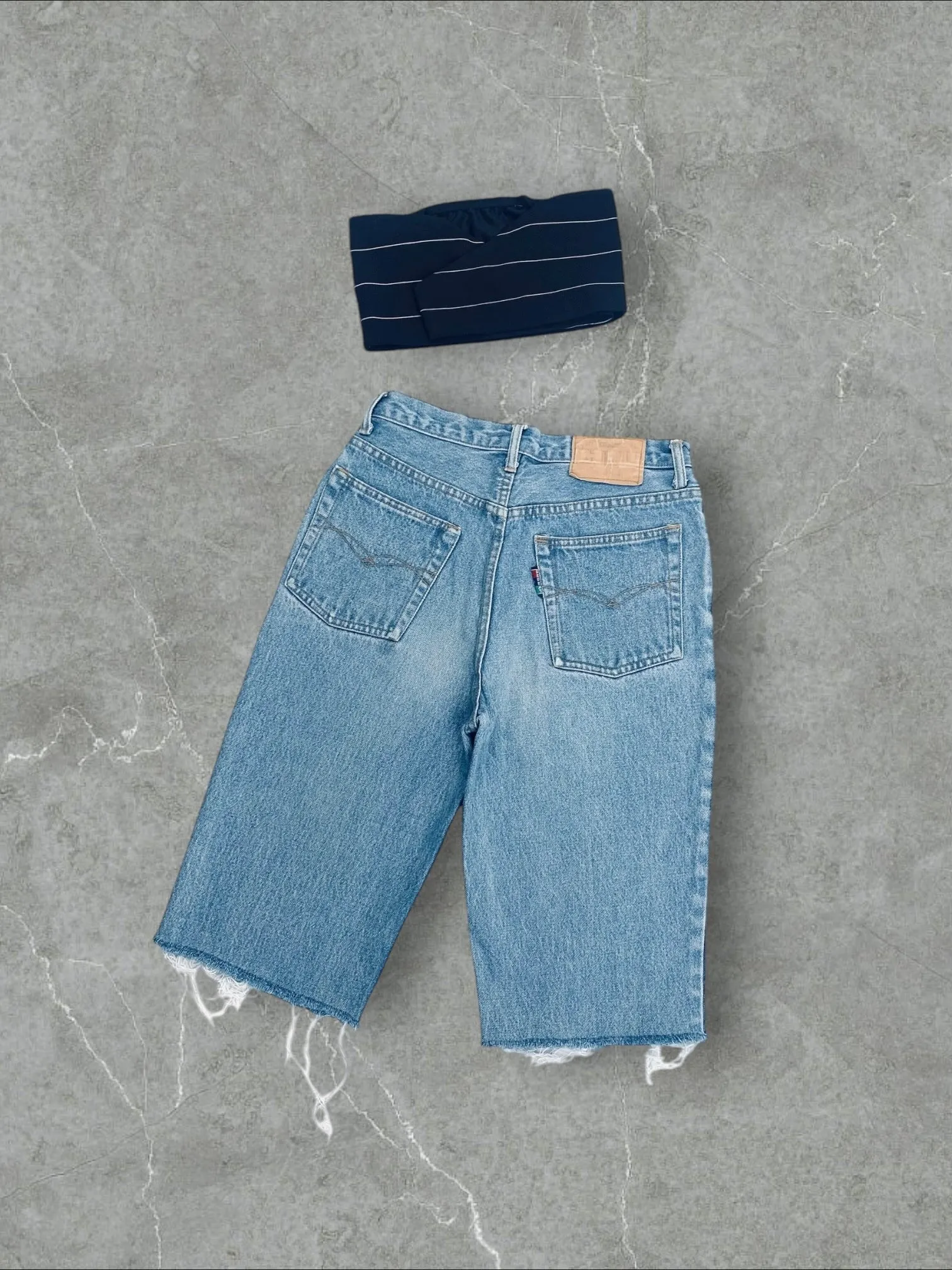 RANDOM PICKED BERMUDA SHORTS